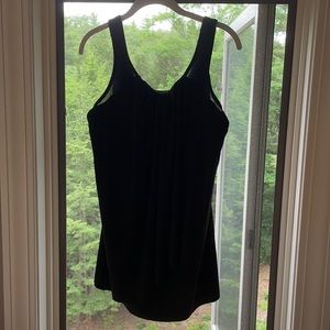 Beautiful Size 20 Magicsuit Swim Top Flattering 🍹